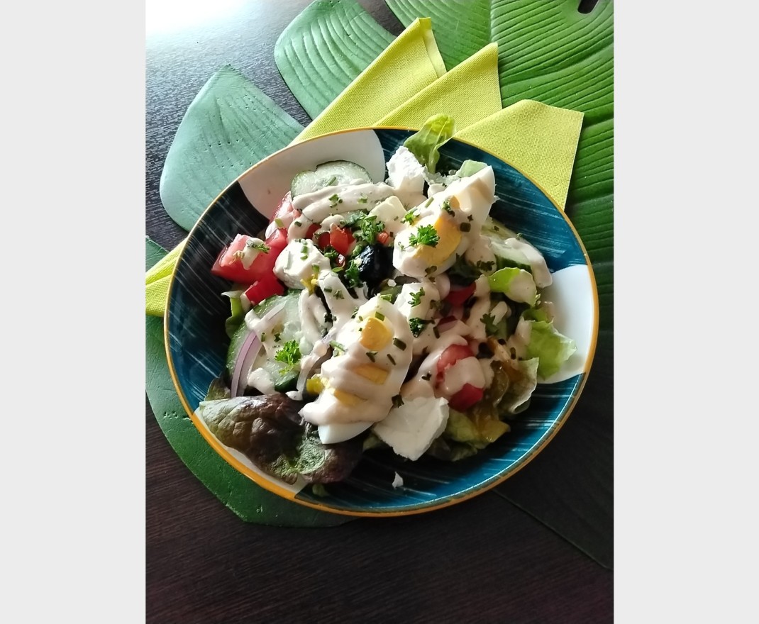 <h6 class='prettyPhoto-title'>SALADE GRECQUE</h6>