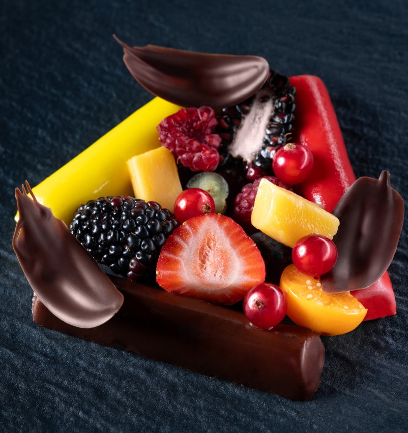 <h6 class='prettyPhoto-title'>TRIO OF MOUSSE</h6>