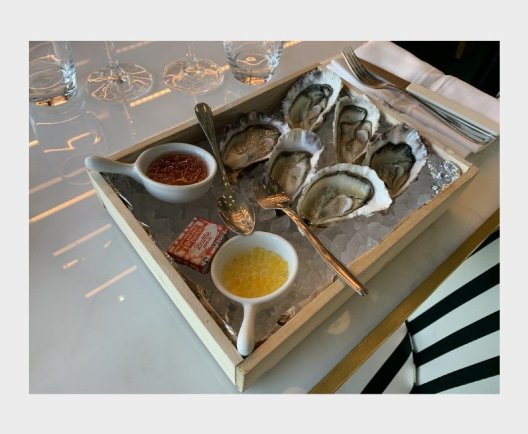 <h6 class='prettyPhoto-title'>Huitres</h6>