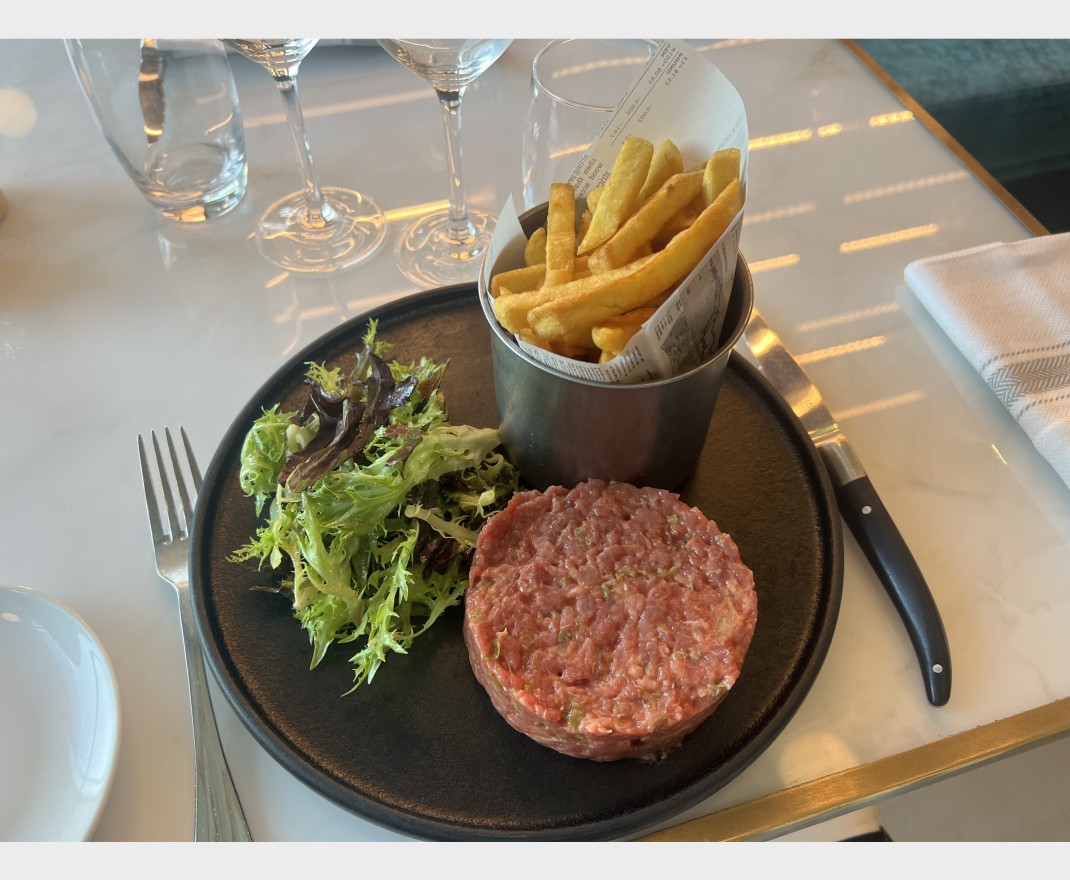 <h6 class='prettyPhoto-title'>Tartare de boeuf au couteau </h6>