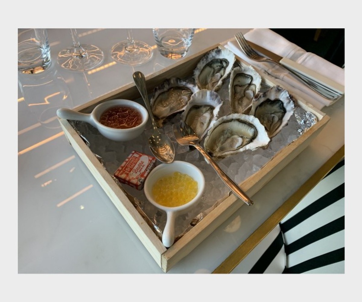 <h6 class='prettyPhoto-title'>Huitres</h6>