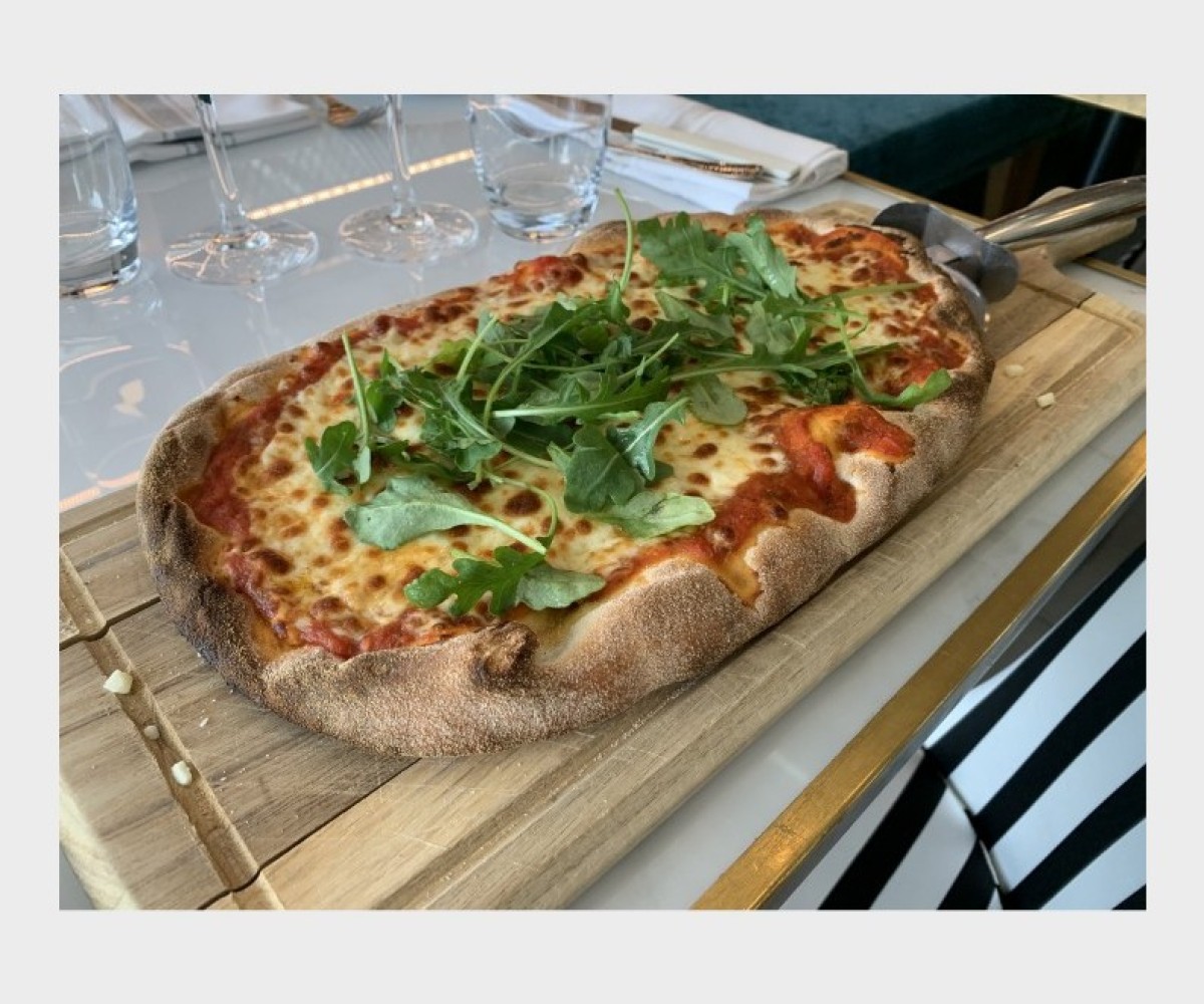 <h6 class='prettyPhoto-title'>Pizza Margarita</h6>