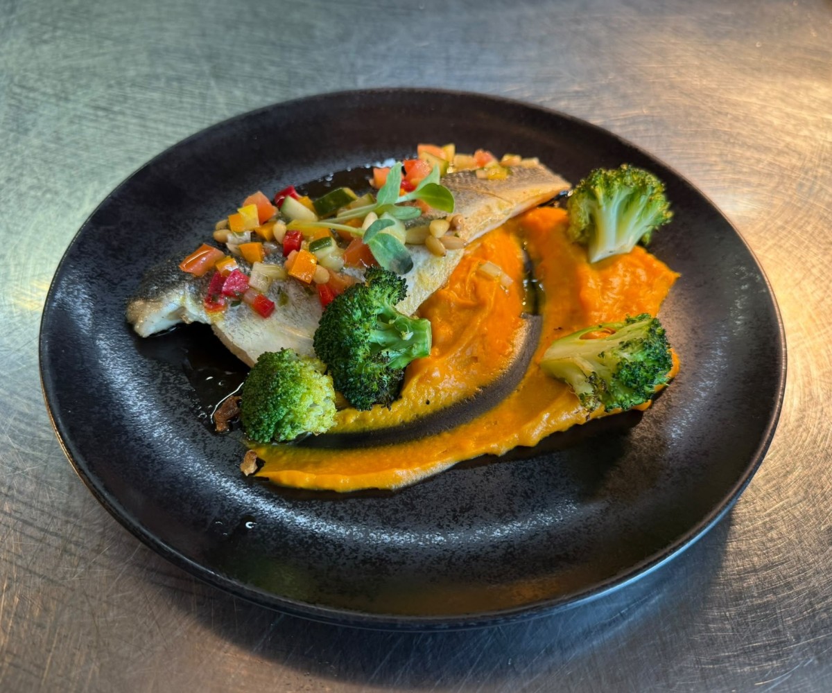 <h3 class='prettyPhoto-title'>Filet de Bar</h3>
