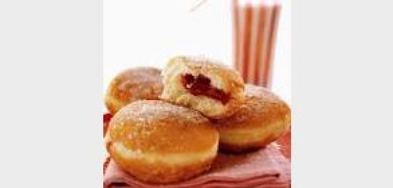<h6 class='prettyPhoto-title'>Donut stuffed with strawberry jam</h6>