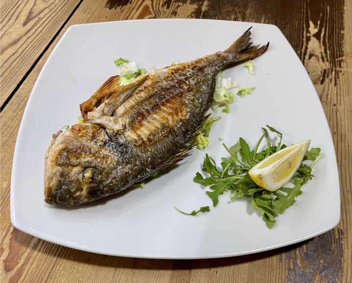 <h6 class='prettyPhoto-title'>Frisch gegrillter Fang des Tages </h6>
