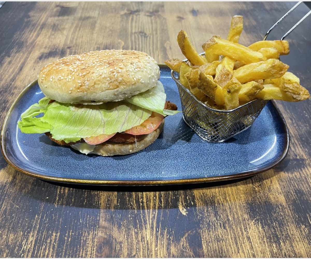 <h6 class='prettyPhoto-title'>El jardín y el gallo </h6>