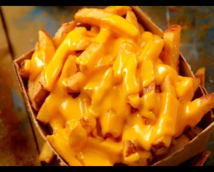 <h6 class='prettyPhoto-title'>Cheese Fries</h6>