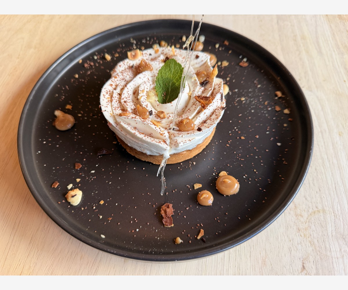 <h3 class='prettyPhoto-title'>LA POMME</h3>