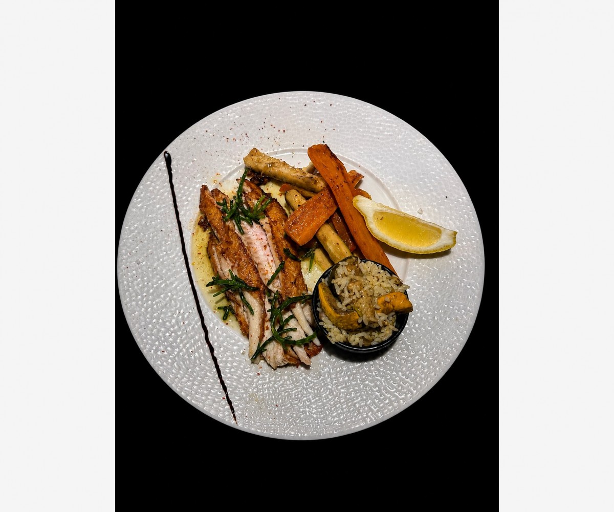 <h3 class='prettyPhoto-title'>LA ÚNICA</h3>