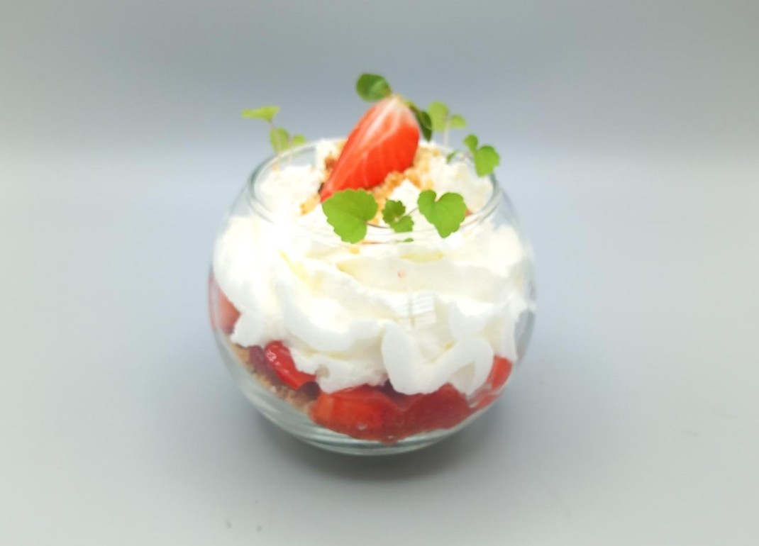 <h3 class='prettyPhoto-title'>Verrine de fraises</h3>