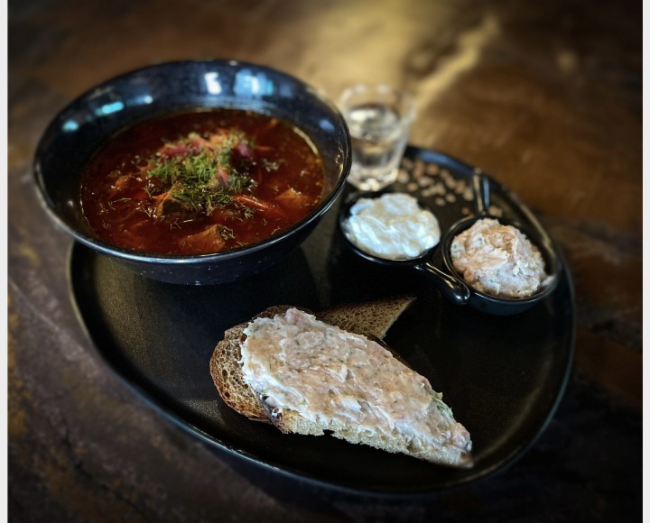 <h6 class='prettyPhoto-title'>BORSCH WITH BEEF AND SANDWICH LAD</h6>