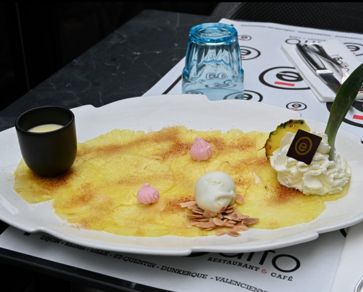<h6 class='prettyPhoto-title'>CARPACCIO D'ANANAS FACON PINA COLADA</h6>