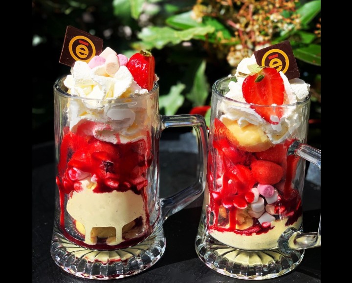 <h6 class='prettyPhoto-title'>FRAISE MELBA (selon arrivage)</h6>