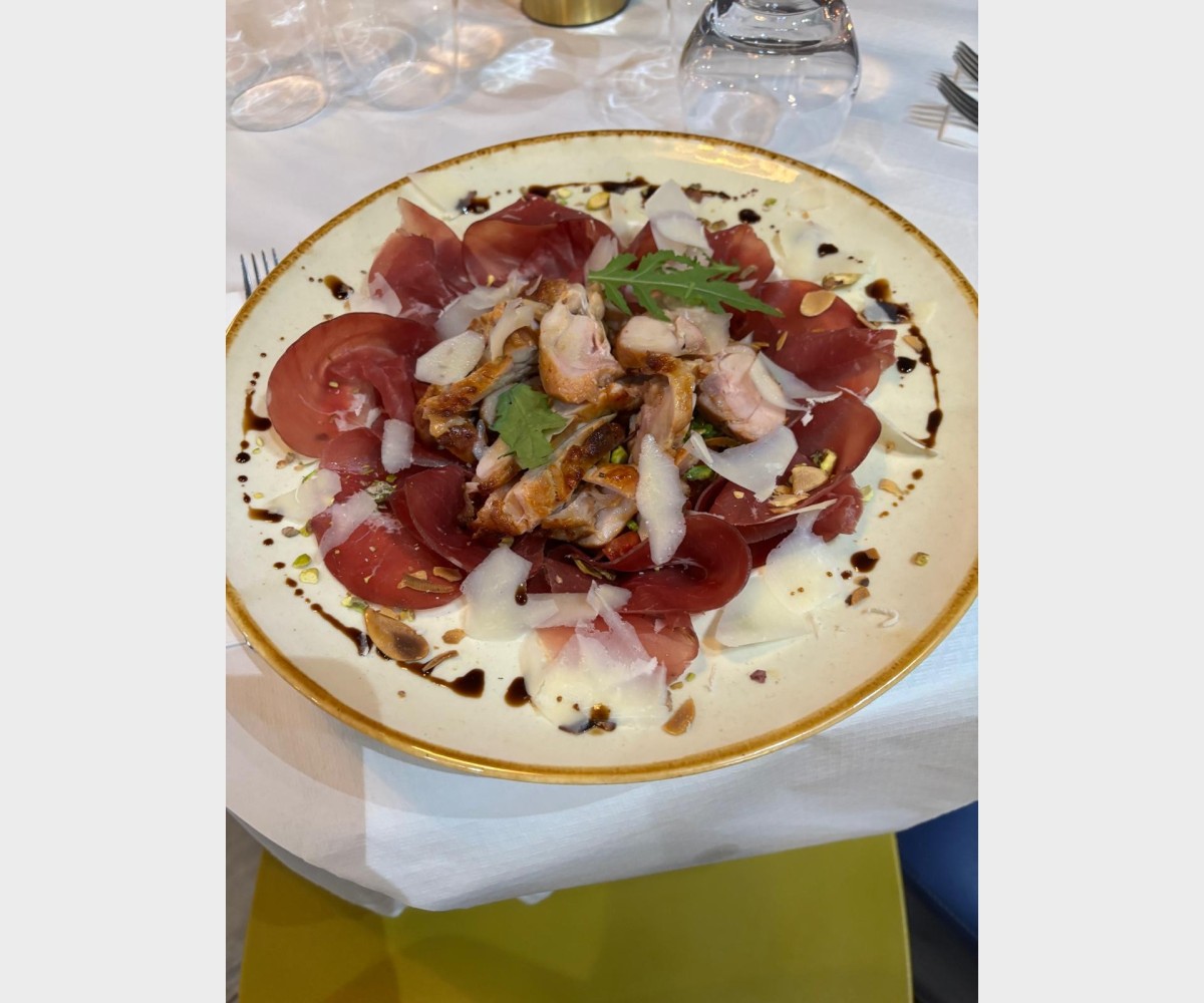 <h6 class='prettyPhoto-title'>INSALATA DI POLLO</h6>