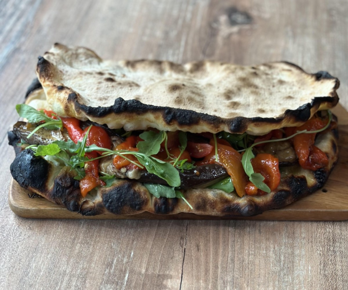 <h6 class='prettyPhoto-title'>Ostia</h6>