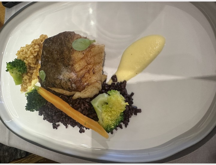 <h6 class='prettyPhoto-title'>Skerei cod fillet with light herb mayonnaise</h6>