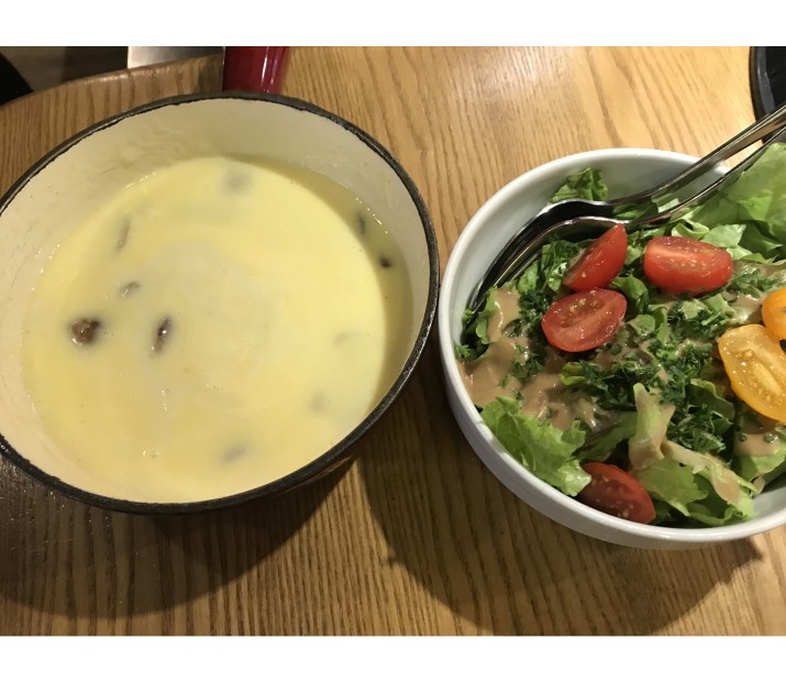 <h6 class='prettyPhoto-title'>Savoyard fondue with extra porcini mushrooms</h6>