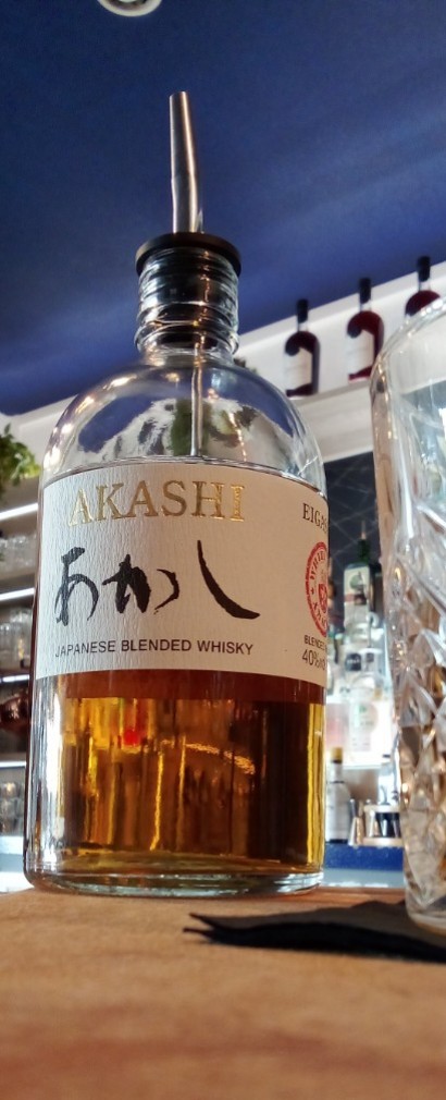 <h6 class='prettyPhoto-title'>Akashi Blended Whiskey 40%</h6>