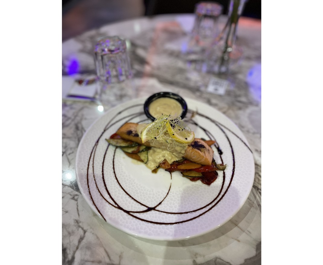 <h6 class='prettyPhoto-title'>Salmão</h6>