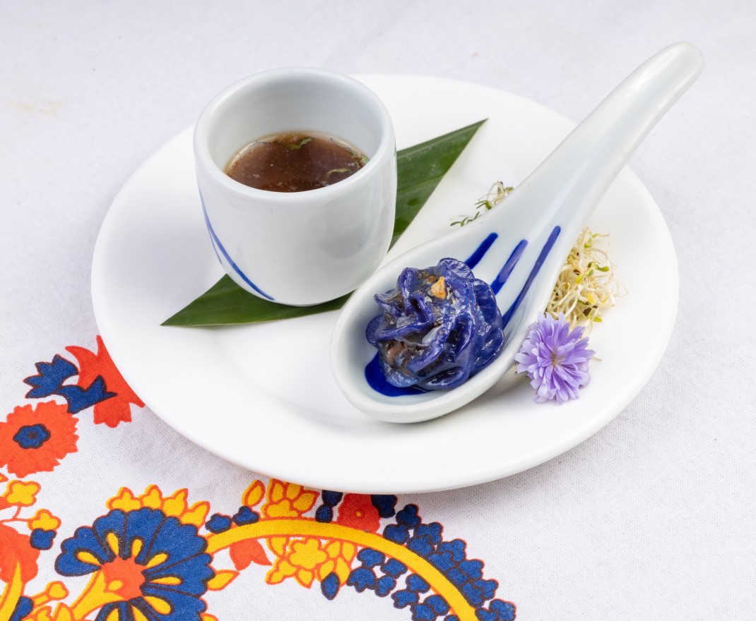 <h3 class='prettyPhoto-title'> CHAOWANG CHOR MUANG / SPICE BEEF “CONSOMMÉ"</h3>