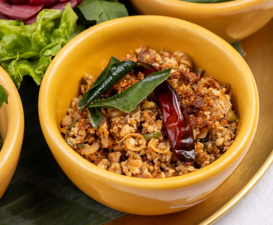 <h3 class='prettyPhoto-title'>DUCK LARB PRIK MA-KWAN</h3>