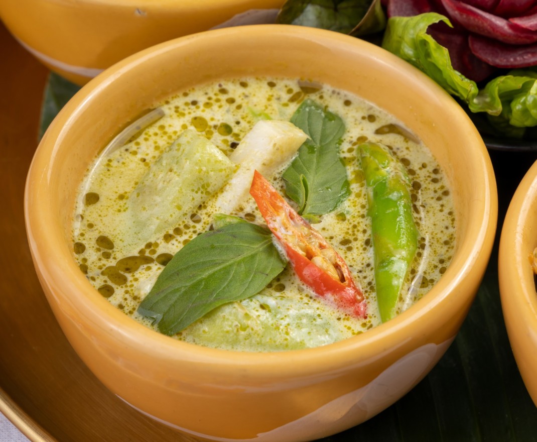 <h3 class='prettyPhoto-title'>THAI GARDEN GREEN CURRY</h3>
