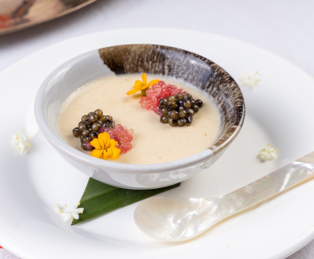 <h3 class='prettyPhoto-title'>CAVIAR PANNA COTTA TOM KHA </h3>