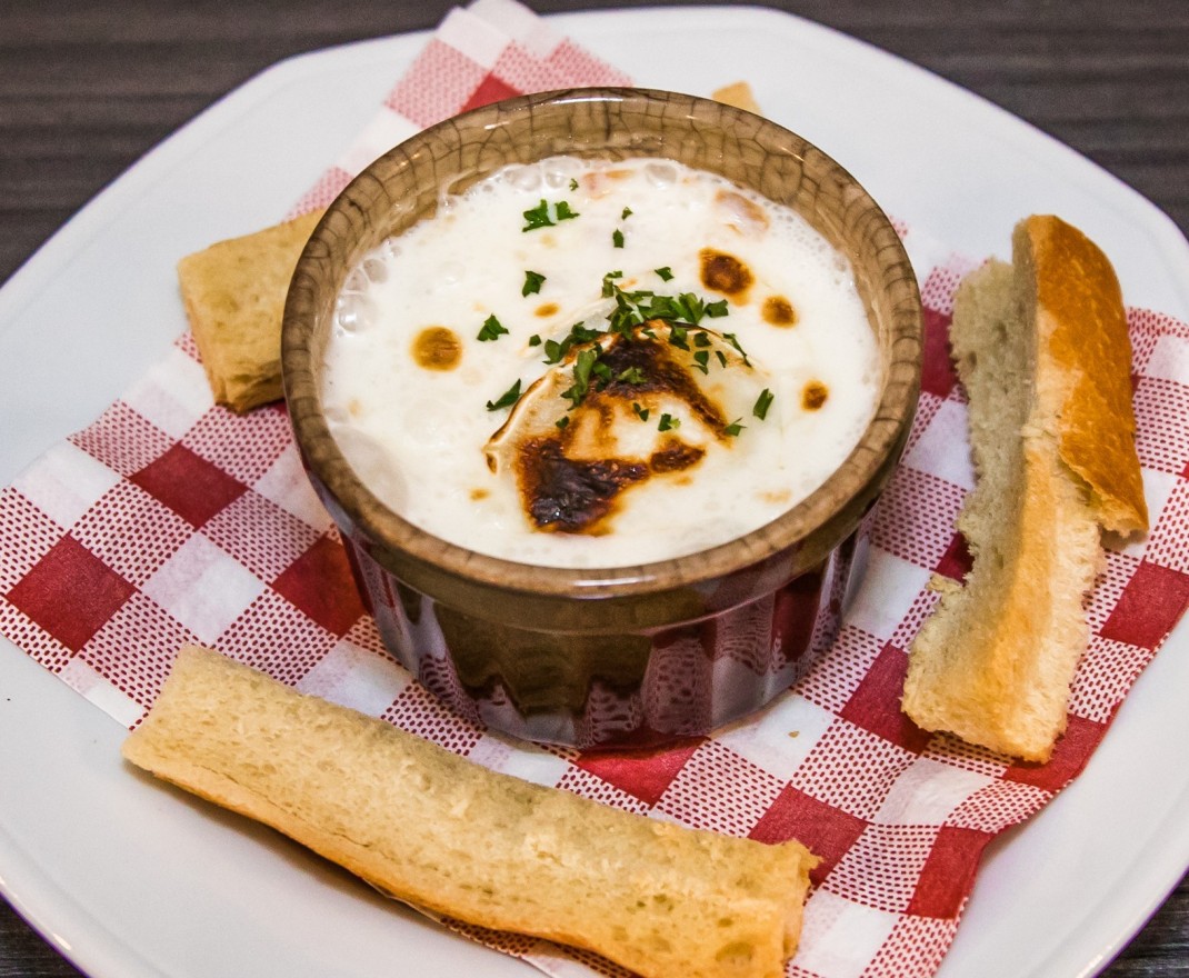 <h6 class='prettyPhoto-title'>Oeuf cocotte 3 fromages</h6>