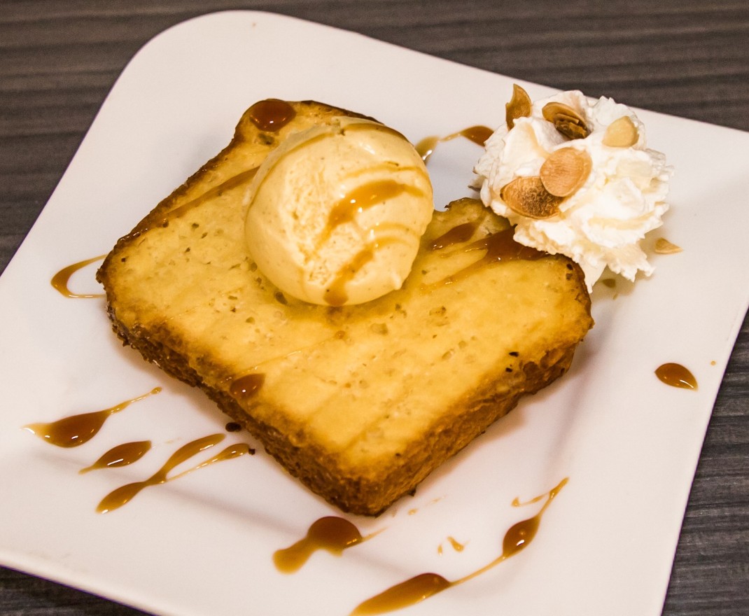 <h6 class='prettyPhoto-title'>Brioche perdue</h6>