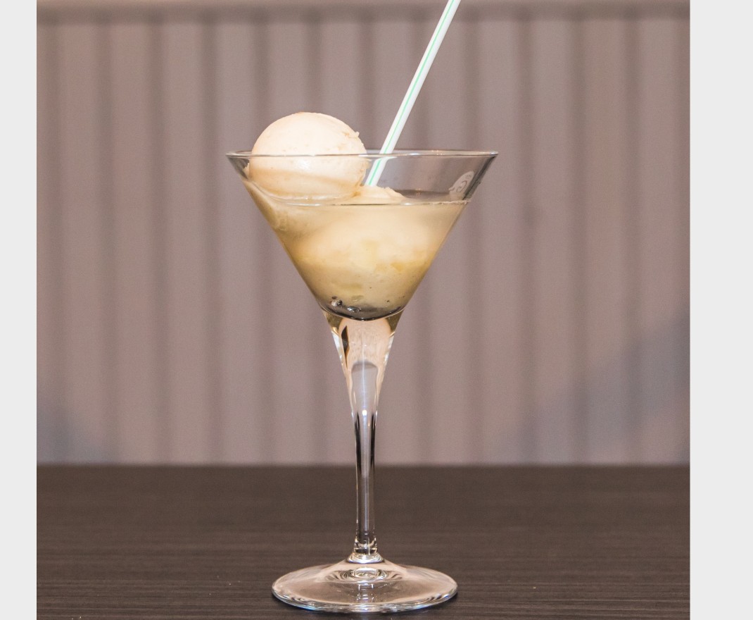 <h6 class='prettyPhoto-title'>Coupe colonel</h6>