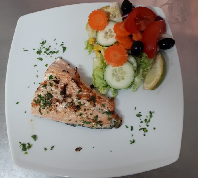 <h6 class='prettyPhoto-title'>Grilled salmon</h6>