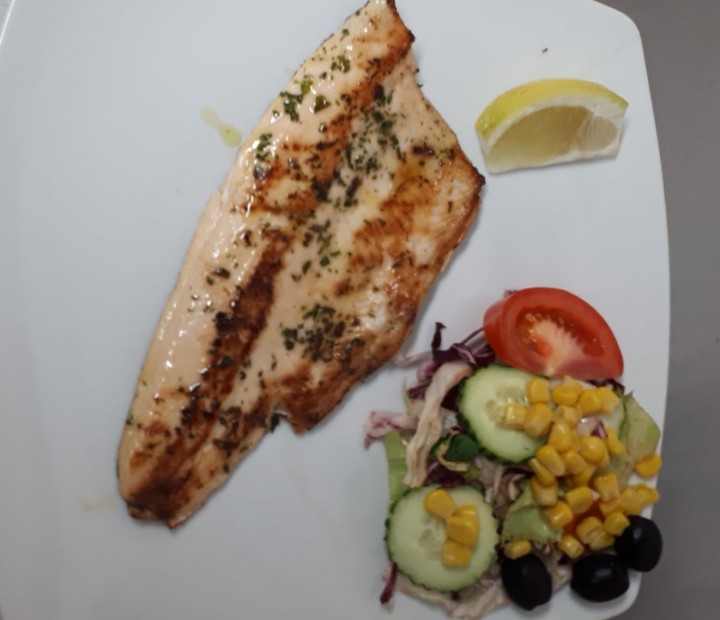 <h6 class='prettyPhoto-title'>Grilled trout</h6>