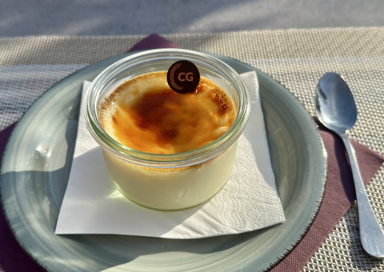 <h6 class='prettyPhoto-title'>Homemade caramel cream</h6>