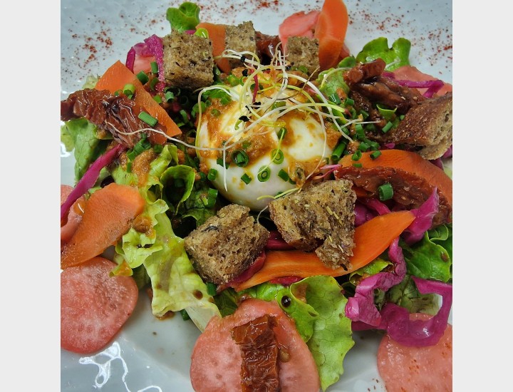 <h3 class='prettyPhoto-title'>Salade des Pouilles</h3>