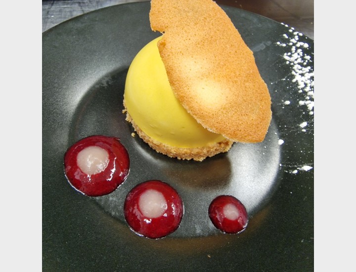 <h3 class='prettyPhoto-title'>Dessert of the moment</h3>
