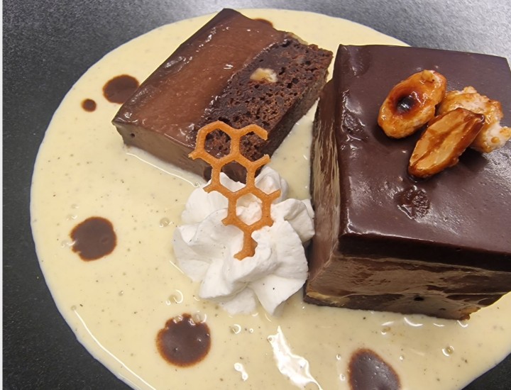 <h3 class='prettyPhoto-title'>Dessert of the moment</h3>