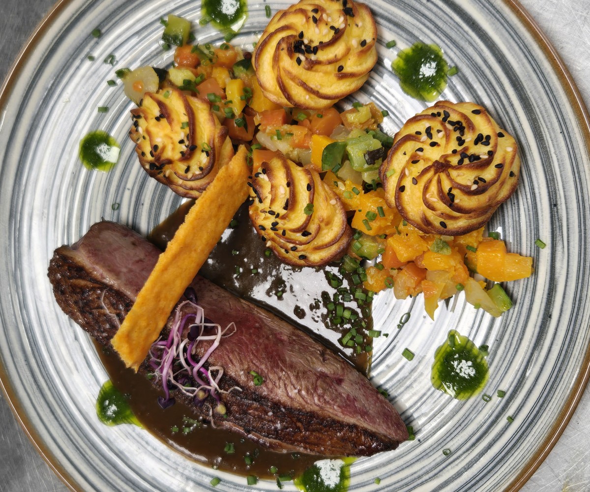 <h3 class='prettyPhoto-title'>ENTENBRUST</h3>