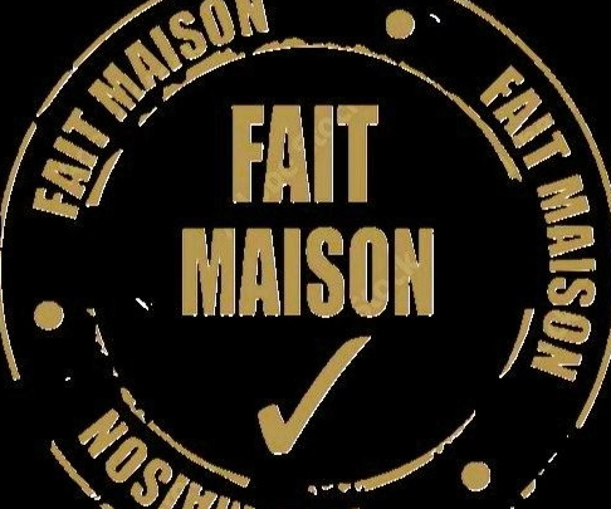 <h3 class='prettyPhoto-title'>حلوى اللحظة</h3>