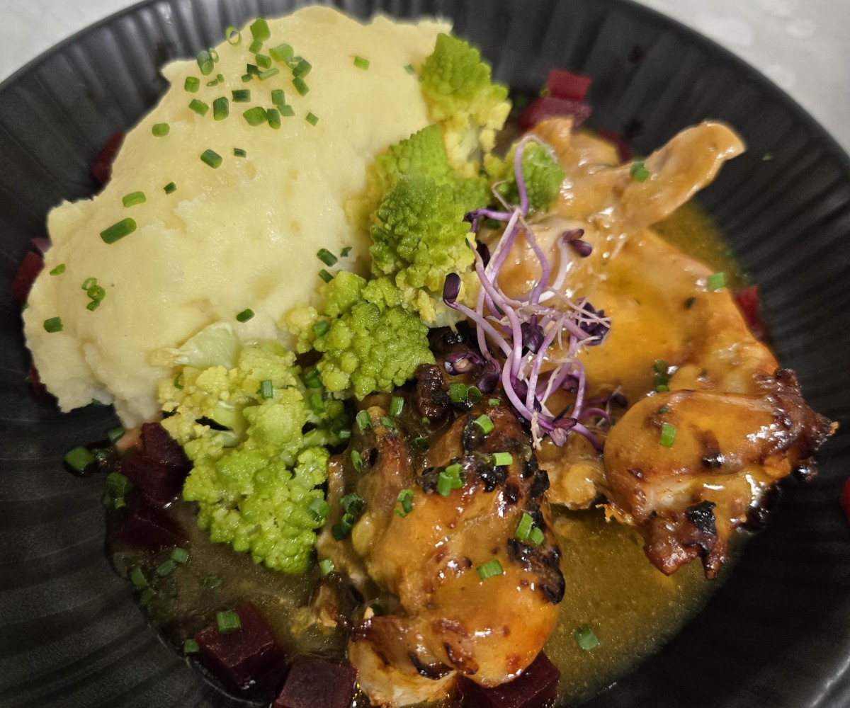 <h3 class='prettyPhoto-title'>طبق اللحظة</h3>