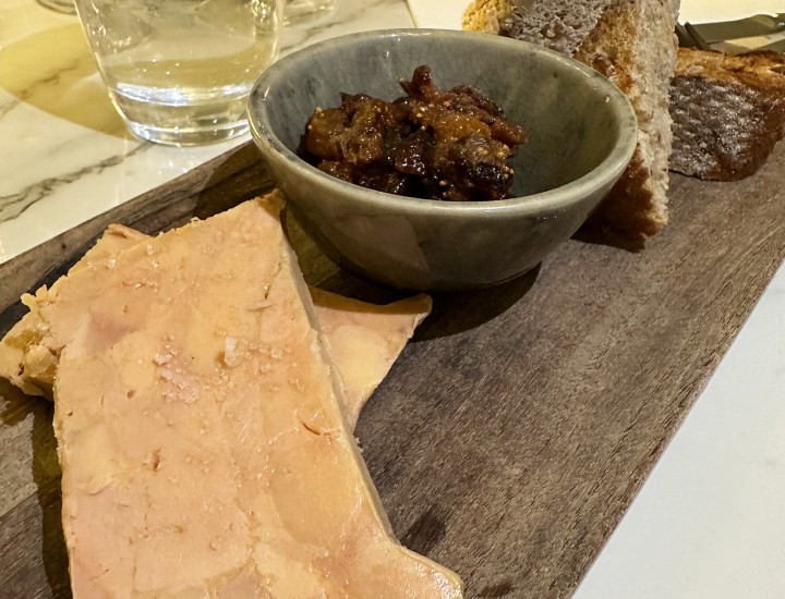 <h6 class='prettyPhoto-title'>Foie gras de canard maison </h6>