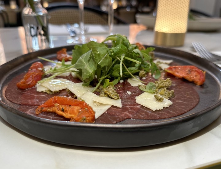 <h3 class='prettyPhoto-title'>Carpaccio de boeuf</h3>