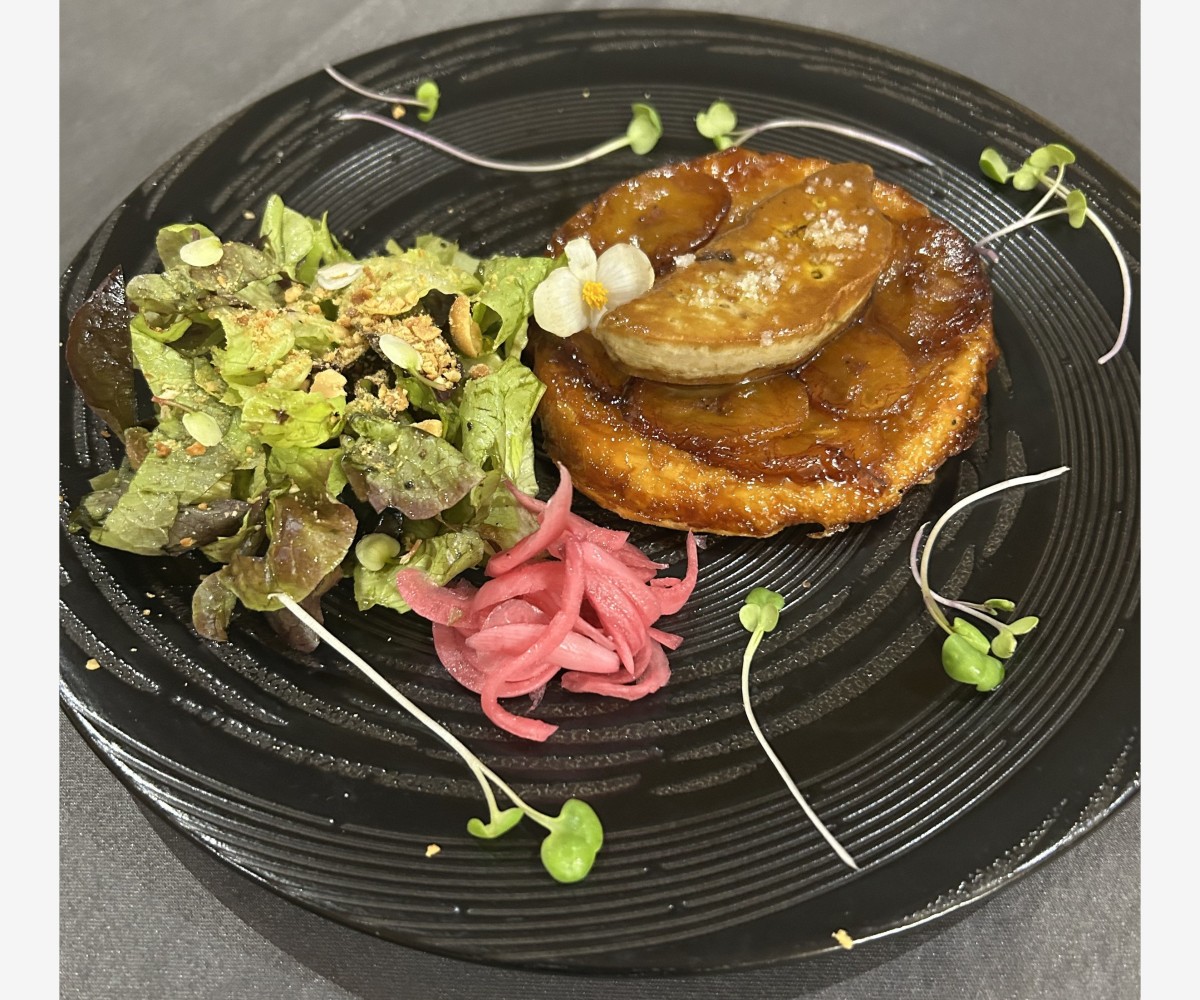 <h6 class='prettyPhoto-title'>Tatin de banane jaune au foie gras poêlé.</h6>