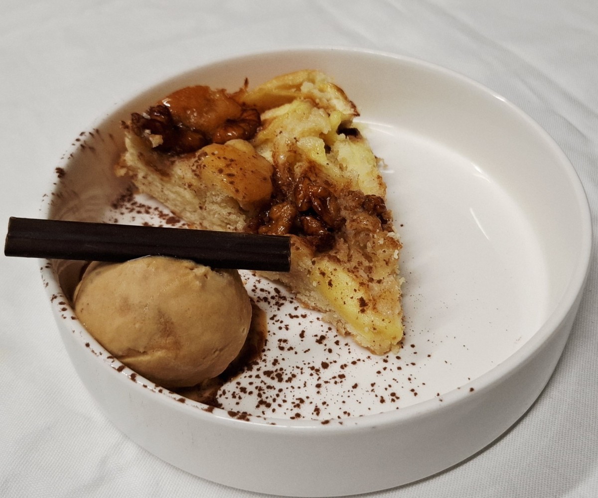 <h6 class='prettyPhoto-title'>La Tarte Couillonnade </h6>