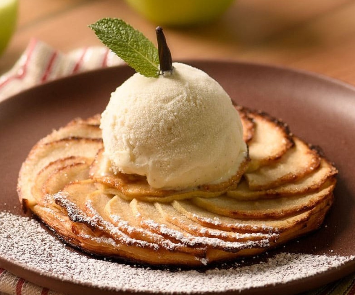 <h6 class='prettyPhoto-title'>Ti Madame Pomme </h6>